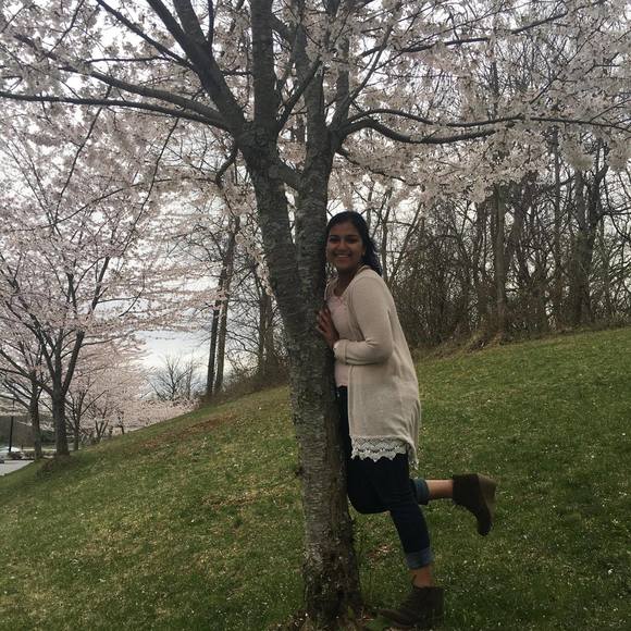 Meet your Posher, Michelle - Picture 1 of 1